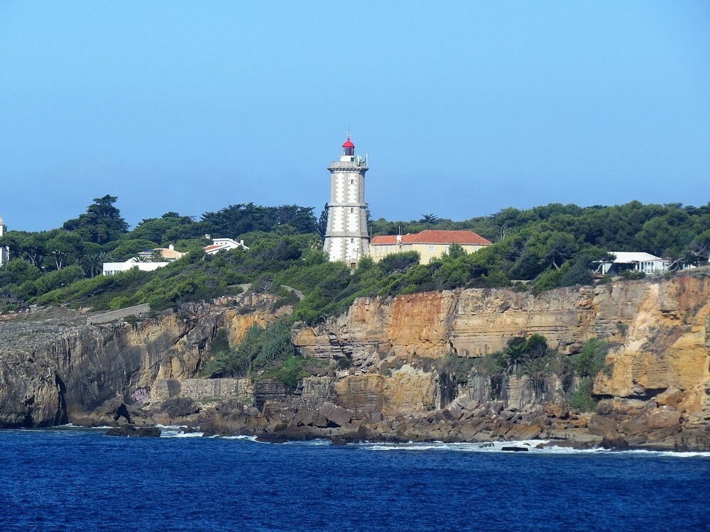 Пасть Дьявола: завораживающий грот в Португалии, где хитрый оккультист талантливо инсценировал свою гибель