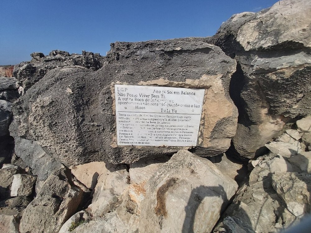 Пасть Дьявола: завораживающий грот в Португалии, где хитрый оккультист талантливо инсценировал свою гибель