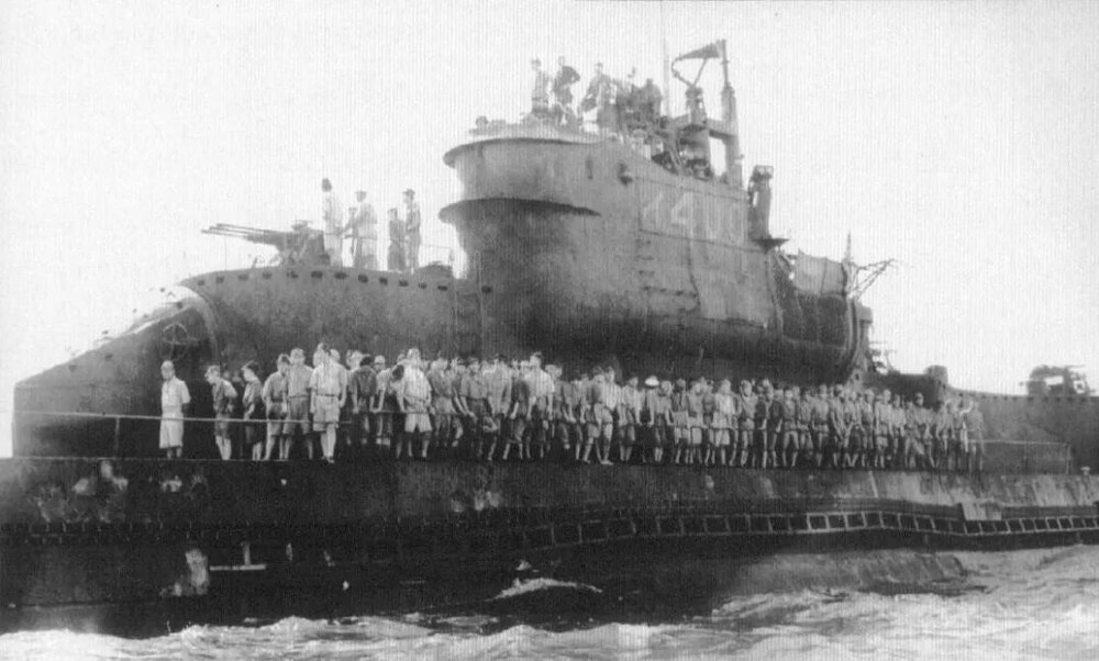 Прорывные технологии, которые ни на что не повлияли. Японские подводные авианосцы Sentoku