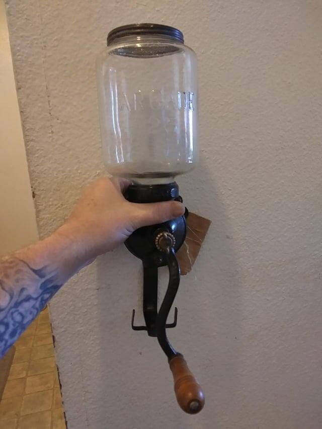 Кофемолка, которой уже стукнуло сто лет!