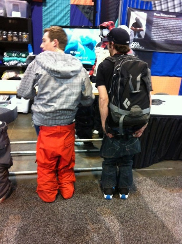 Показалось: 25+ смешных фото, на которые стоит взглянуть дважды, чтобы понять, а что тут происходит?