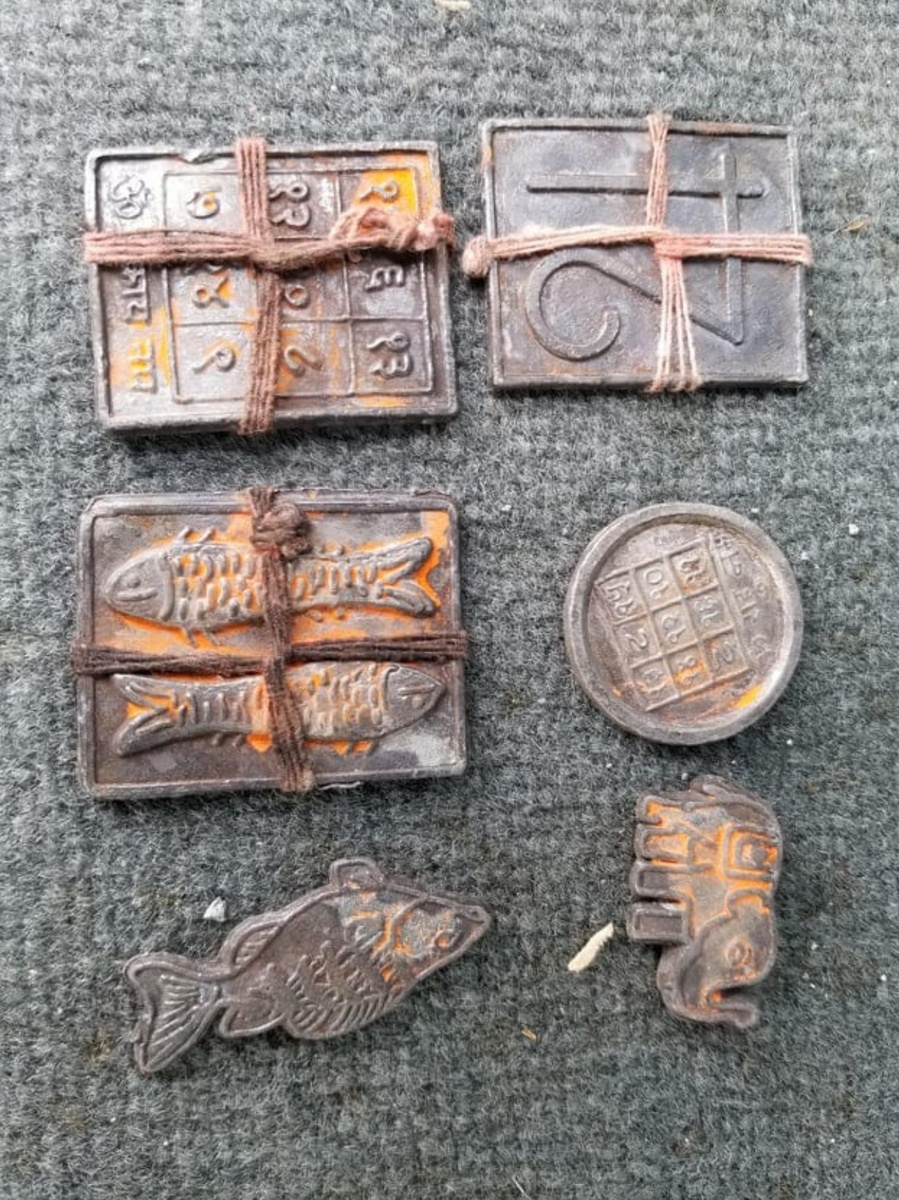 В период отлива нашел под пирсом эти замечательные вещицы, воспользовавшись металлоискателем