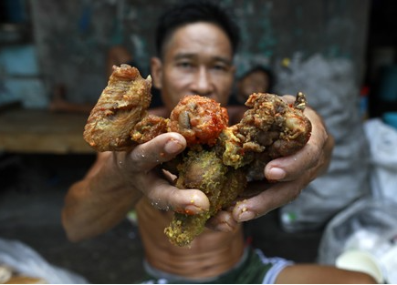Филиппины стыдят за мясо из помоек