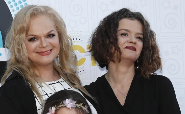 ФНС закрыла благотворительный фонд, учредителем которого была дочь Ларисы Долиной