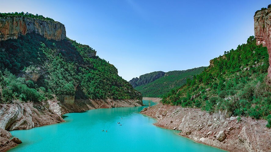 Ущелье Монт-Ребей, где можно перемещаться по тонкой грани между восторгом и страхом