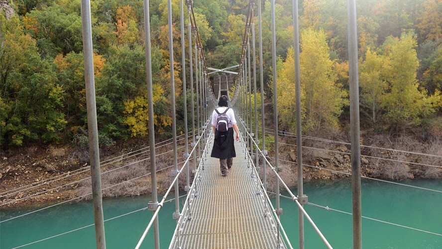 Ущелье Монт-Ребей, где можно перемещаться по тонкой грани между восторгом и страхом