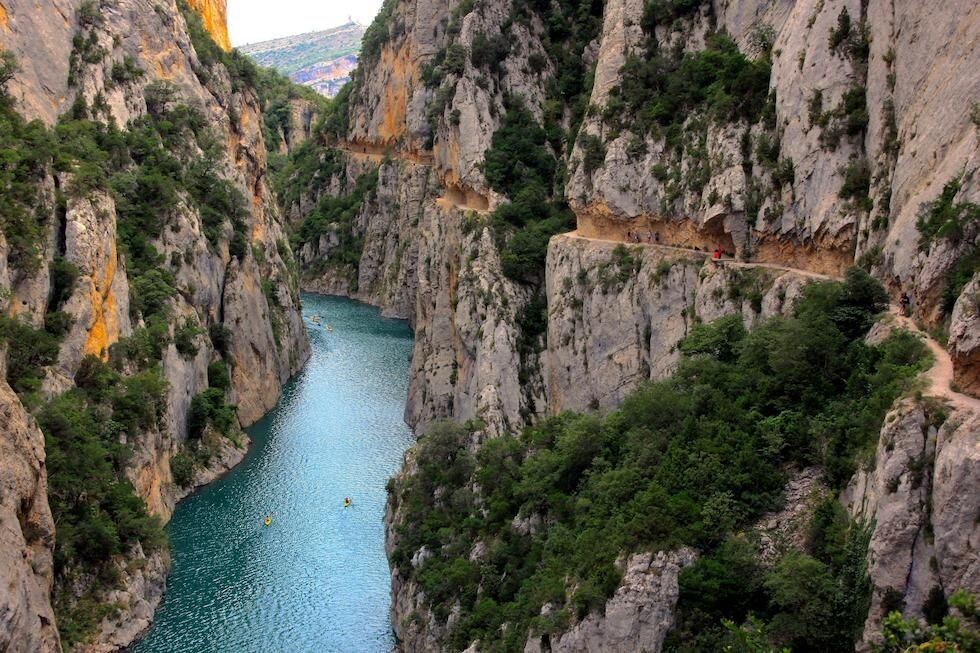 Ущелье Монт-Ребей, где можно перемещаться по тонкой грани между восторгом и страхом