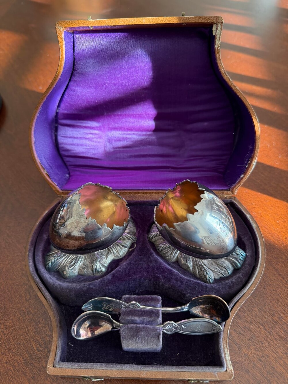 3. Изысканный набор подставок для яиц