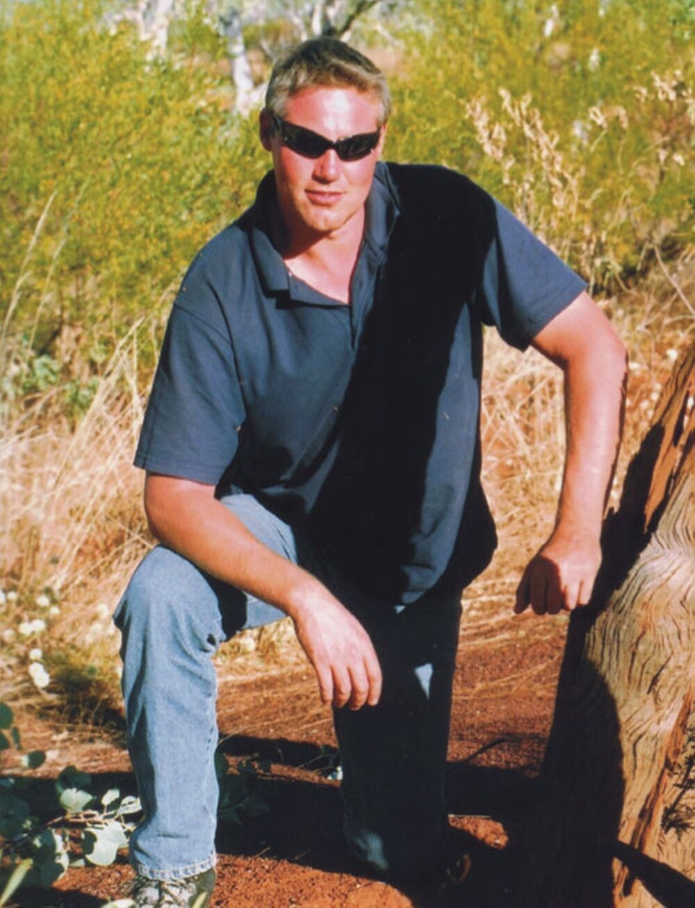 Я проснулся голым в могиле посреди пустыни и 71 день питался пиявками