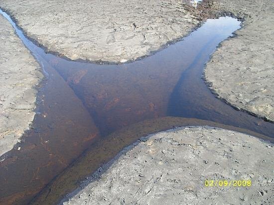 Озеро Пич-Лейк – место-феномен, где земля перестала быть твёрдой