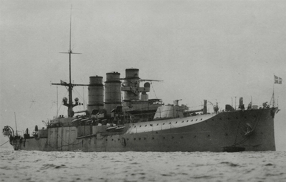 Бесславный и заброшенный. История броненосца Roma