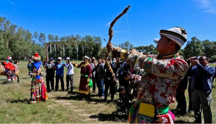 Необычная свадебная традиция: три стрелы в невесту