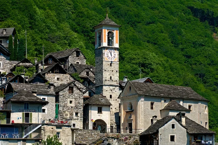 Кориппо: несбывшиеся мечты уникальной швейцарской деревушки