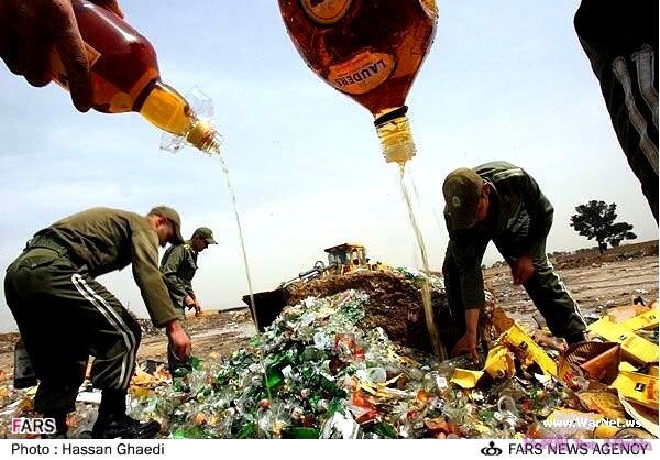 Самая мирная и созидательная религия во всей красе