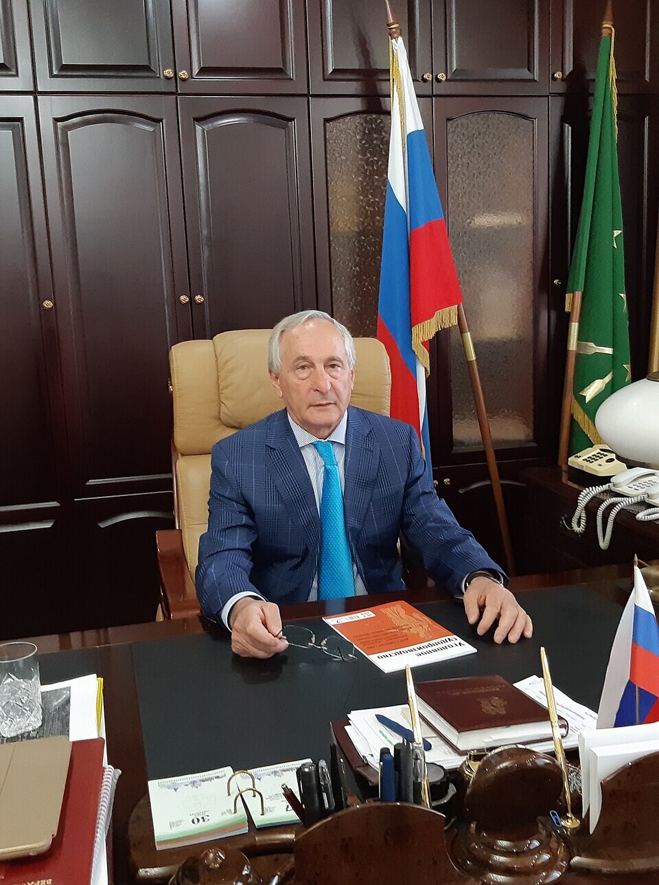 Бывший глава Верховного суда Адыгеи скупил 630 объектов недвижимости. А будет ли пересмотр дел?