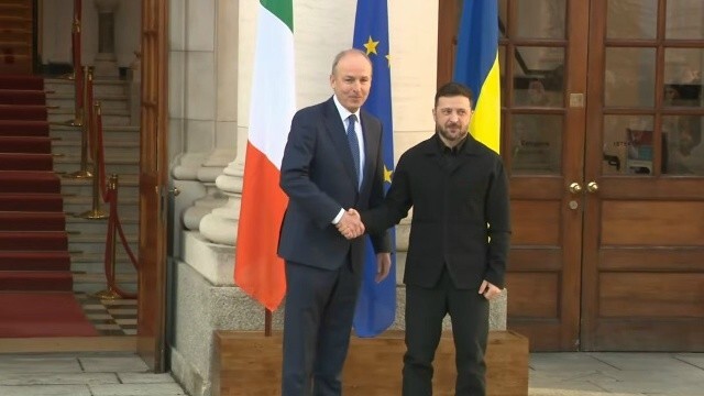 ? В Ирландии приготовится... Просрочка встретился с премьером Ирландии Мартином