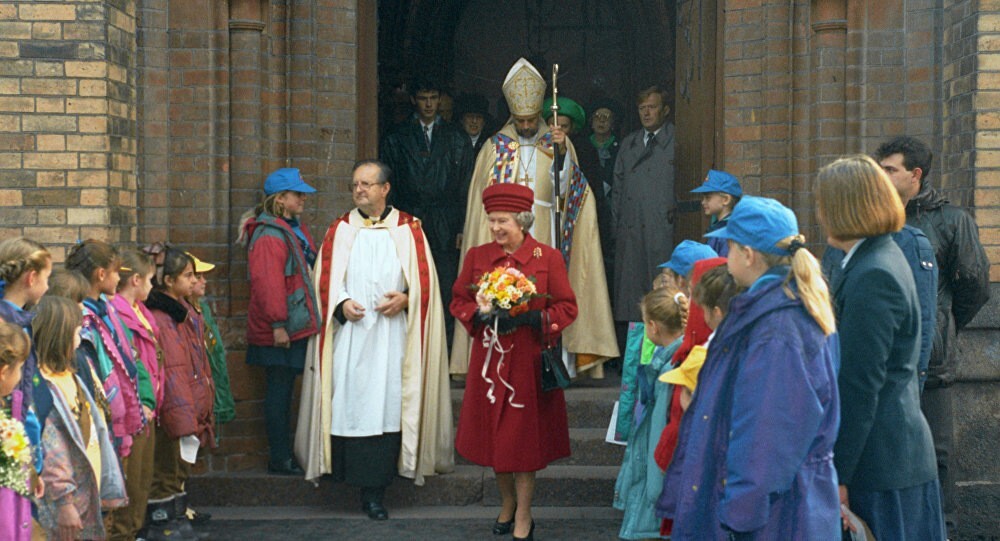 Визит Королевы Елизаветы II в англиканскую церковь Святого Андрея в Брюсовом переулке.