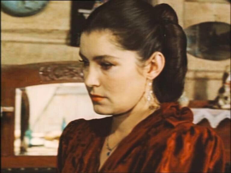 Валерия Заклунная в фильме "Место встречи изменить нельзя", 1979 год