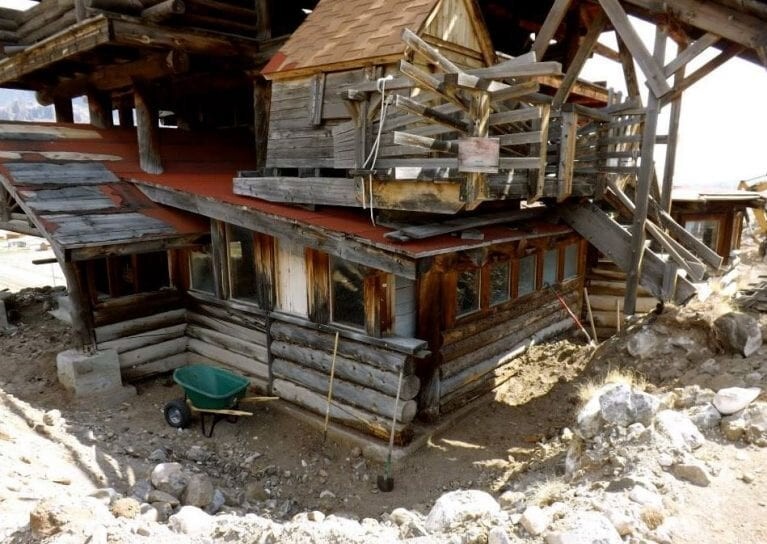 Призрачный дом Смита, поглотивший своего создателя