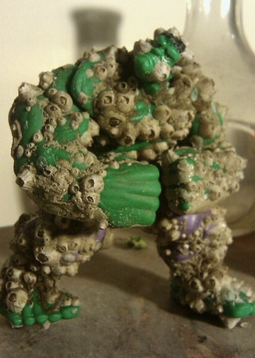 2. Это было найдено кем-то на Кони-Айленде.