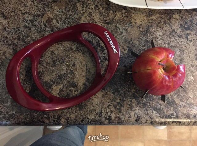 Я случайно создала оружие Я случайно создала оружие