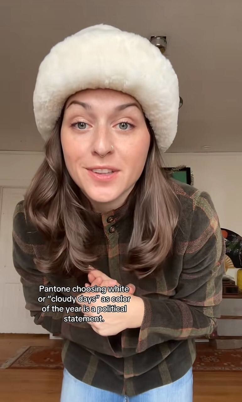 "Они открыто насмехаются над нами": американки обвинили в расизме Институт Pantone из-за выбора цвета 2026 года