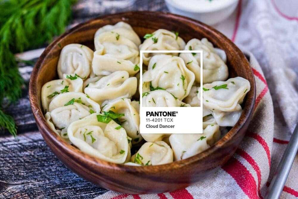 "Они открыто насмехаются над нами": американки обвинили в расизме Институт Pantone из-за выбора цвета 2026 года