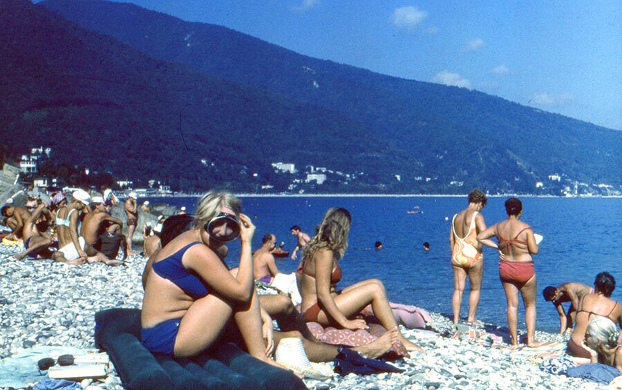 Почему Грузия так богато жила при СССР? Объясняю по-простому Почему Грузия так богато жила при СССР? Объясняю по-простому