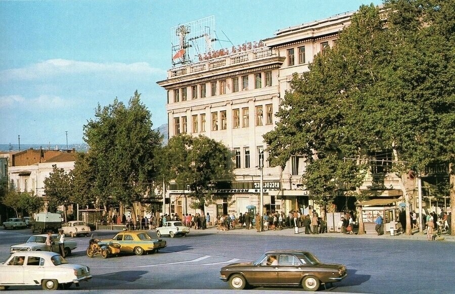 Почему Грузия так богато жила при СССР? Объясняю по-простому Почему Грузия так богато жила при СССР? Объясняю по-простому