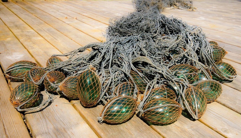 Стеклянные поплавки – морские сокровища с двух концов света