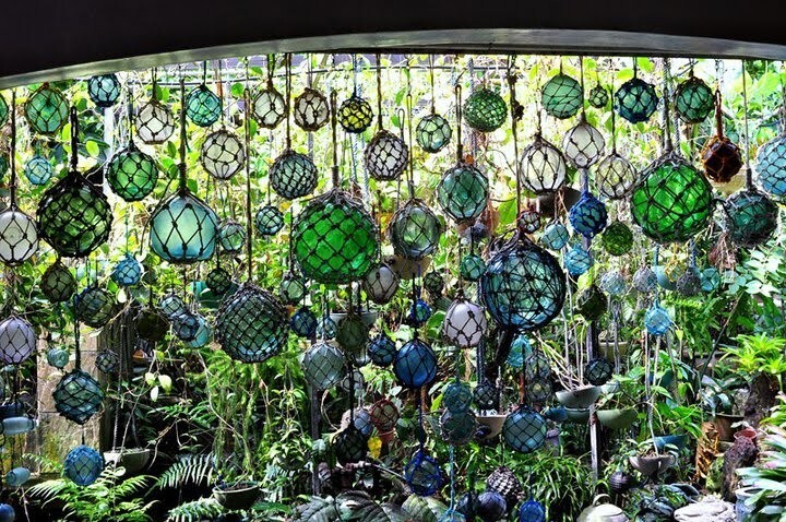 Стеклянные поплавки – морские сокровища с двух концов света