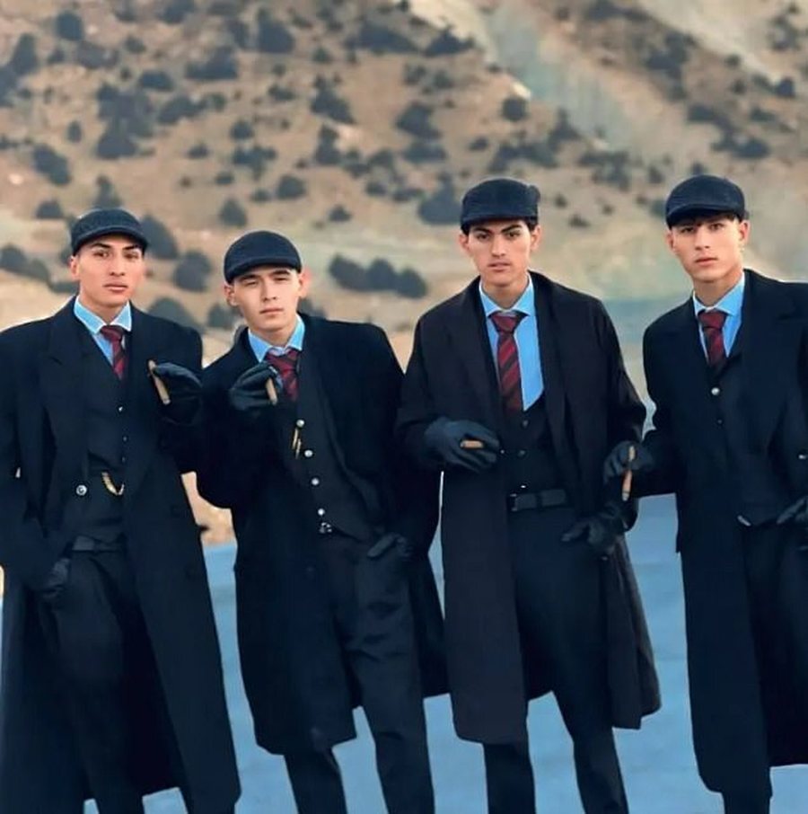 Четырёх афганцев арестовали за косплей "Острых козырьков"