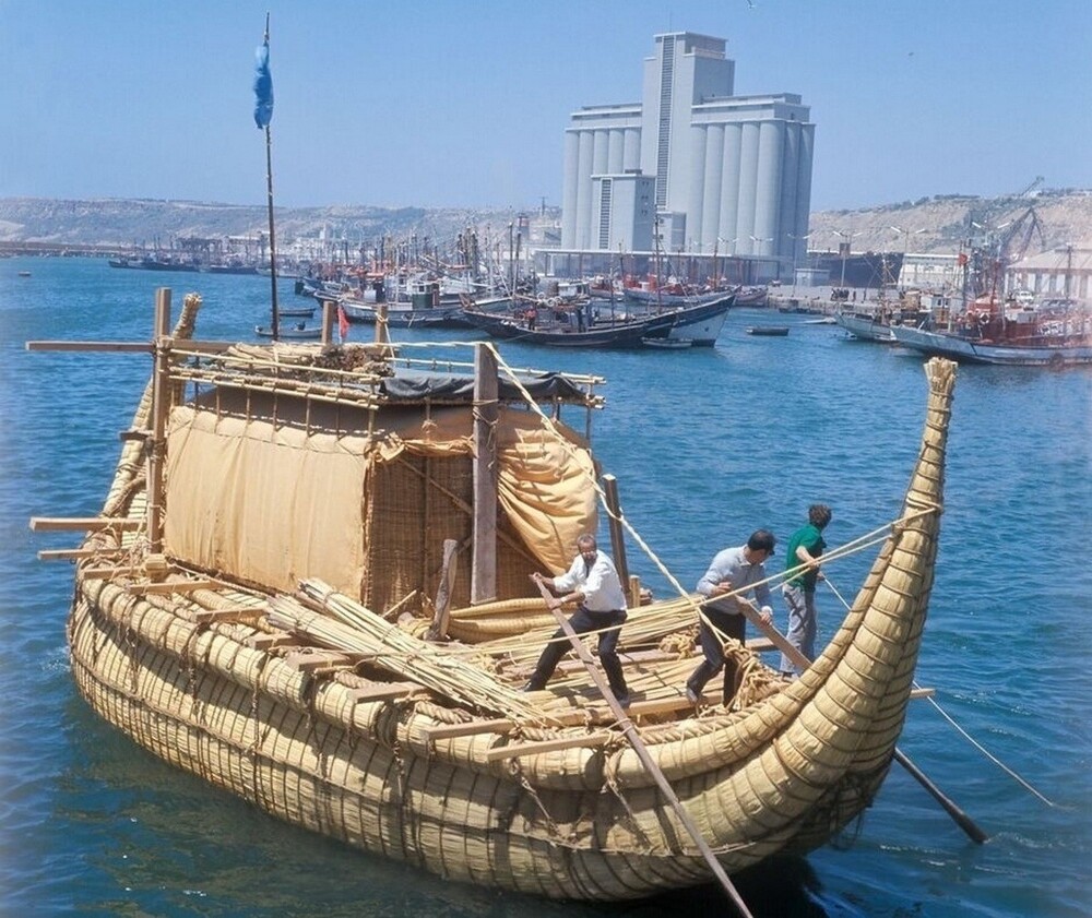 «Ра» готовится к отплытию из Марокко