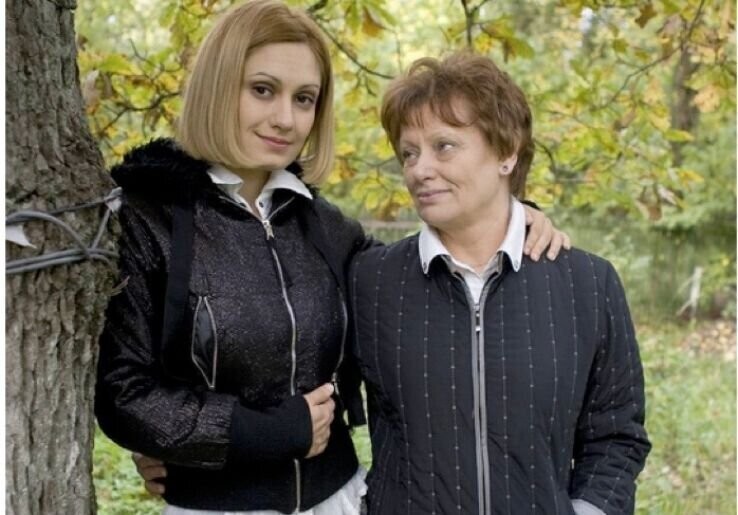 Карина и Валентина Мишулины