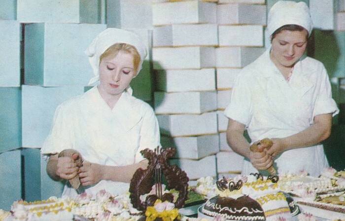 Строго по ГОСТу: из чего делали в СССР самые вкусные десерты
