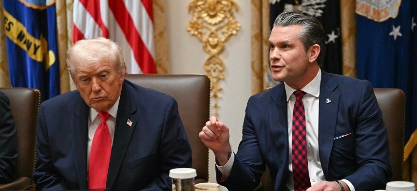 Вот это поворот. Новая утечка (www.defenseone.com/policy/202...) утверждает, что США продвигали план по разделению ЕС
