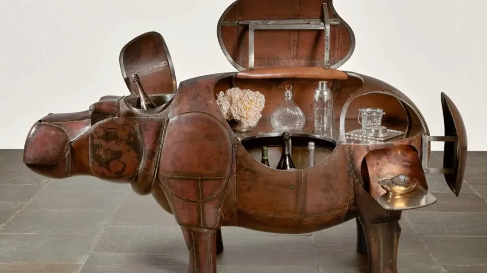 Самый дорогой бегемот в истории: бар Франсуа-Ксавье Лаланна продан за рекордные $31,4 млн