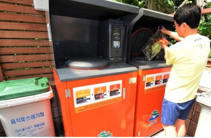 В Южной Корее мусорный бак выставляет вам счет за каждый пакет