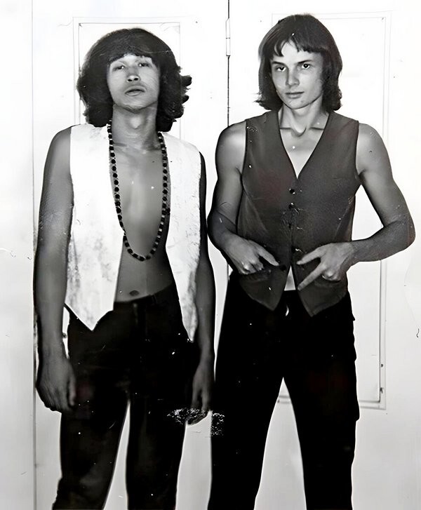 От Гиперболоидов до… Гиперболоидов