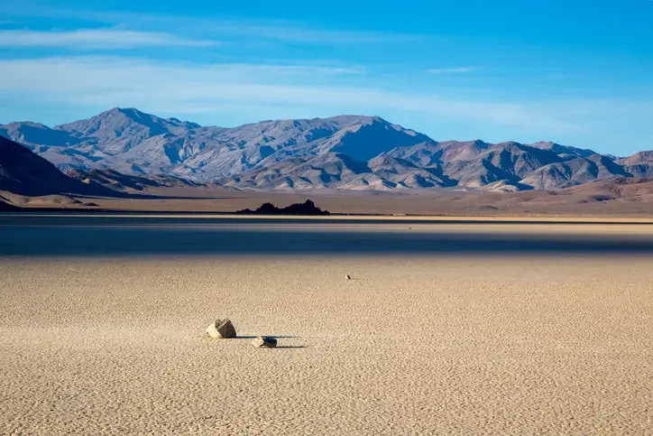 Ползущие камни Долины Смерти