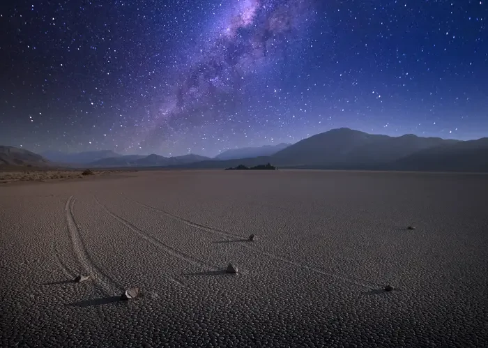 Ползущие камни Долины Смерти