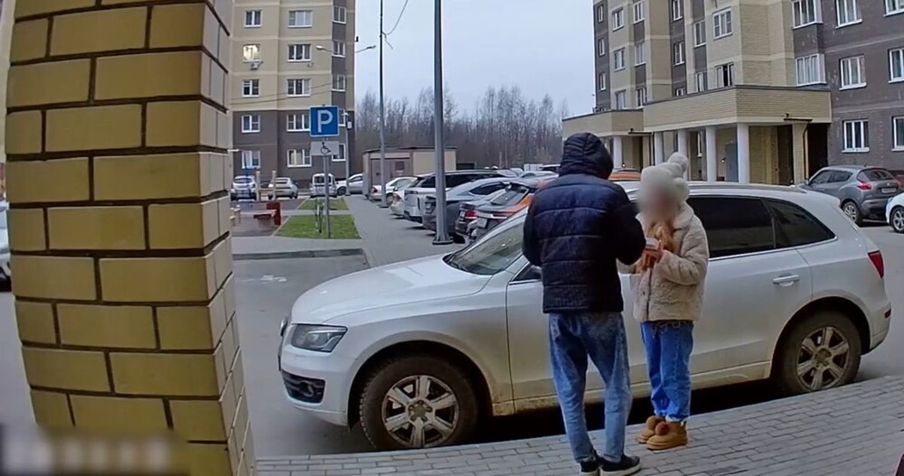 Игроман похитил смартфон девушки в Подмосковье