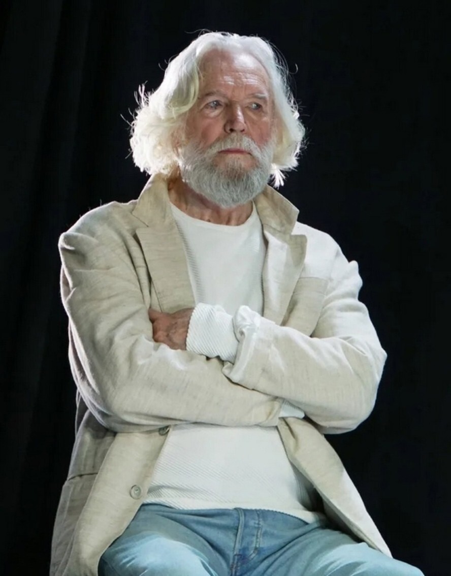 Станислав Любшин