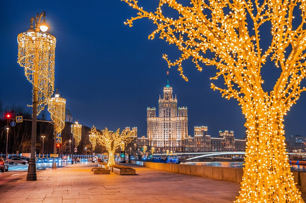 Самые красивые новогодние места в Москве