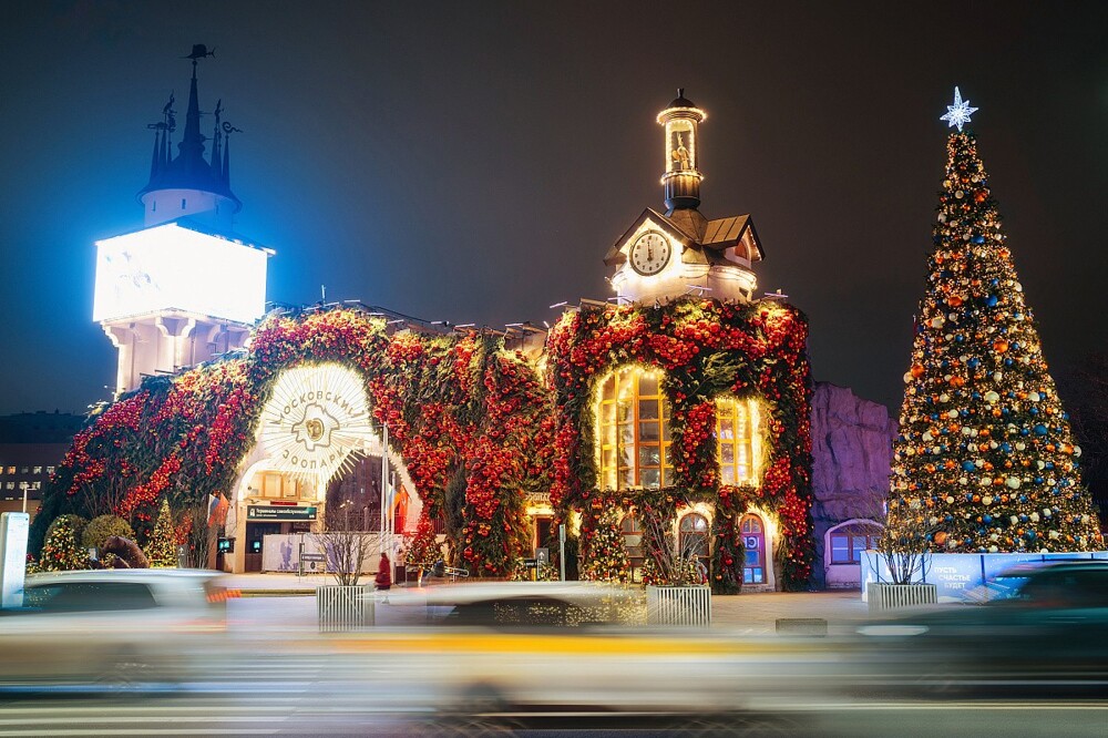 Самые красивые новогодние места в Москве