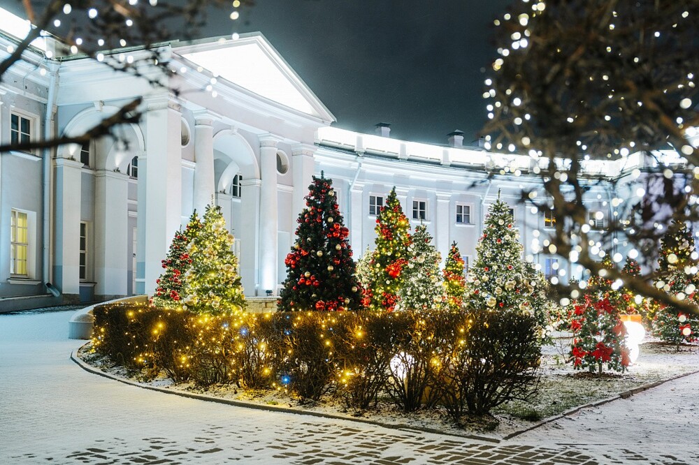 Самые красивые новогодние места в Москве