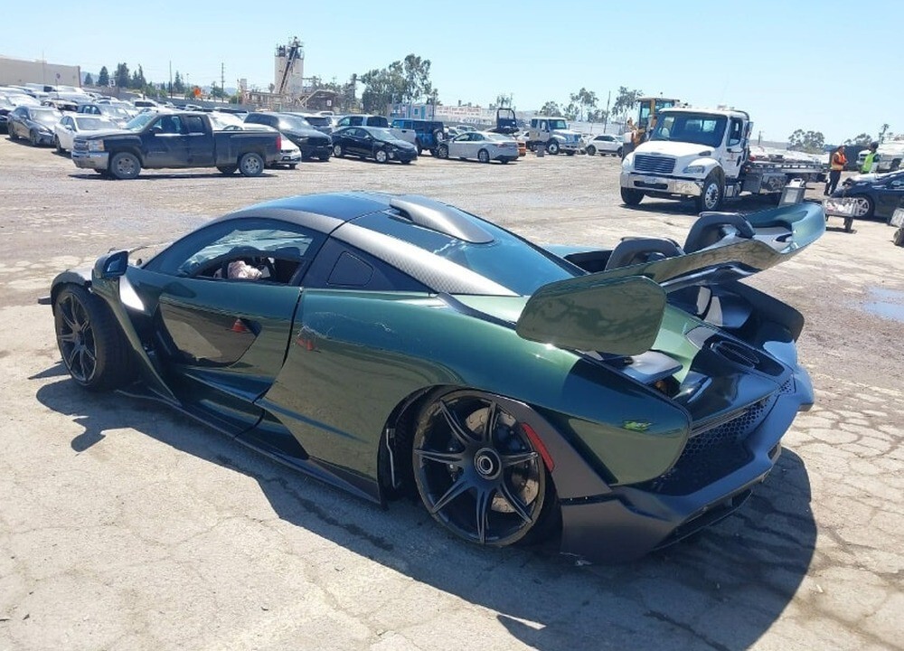 Когда 789 лошадей встречаются с 1 идиотом