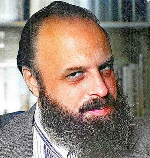 Он был един в шести лицах
