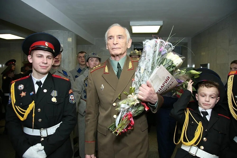 Василий Лановой. 