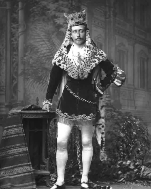 9. Портрет принца Артура, 1-го герцога Коннаутского и Страхарнского (1850–1942), третьего сына королевы Виктории, в полной форме генерал-губернатора Канады
